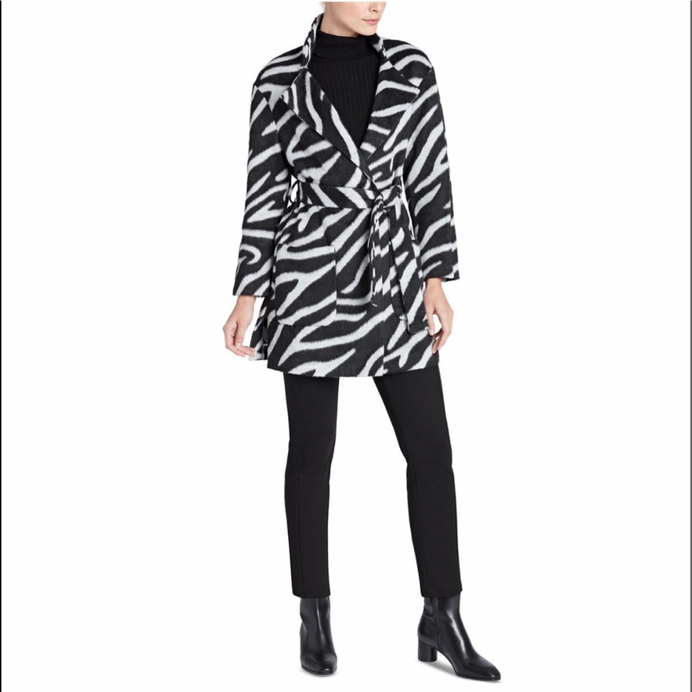 NWT Jones New York Zebra print Sz M belted coat